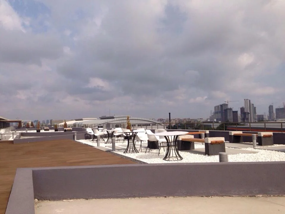Mercedes-Benz Hoşdere — Tokoz pedestal installation