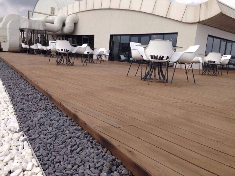 Mercedes-Benz Hoşdere — Tokoz pedestal installation