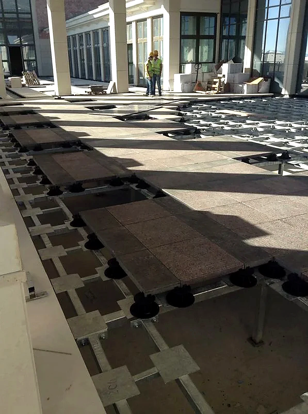 Presidential Complex — Tokoz pedestal installation