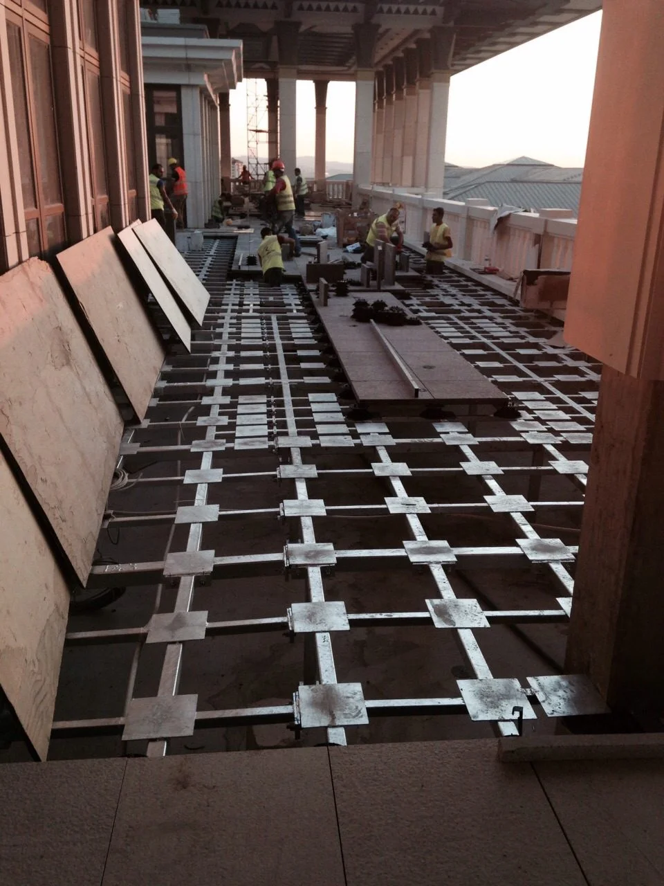 Presidential Complex — Tokoz pedestal installation