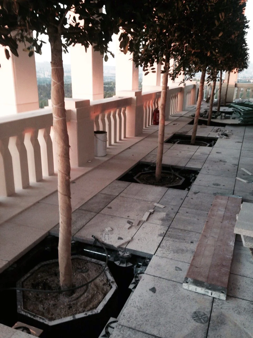 Presidential Complex — Tokoz pedestal installation