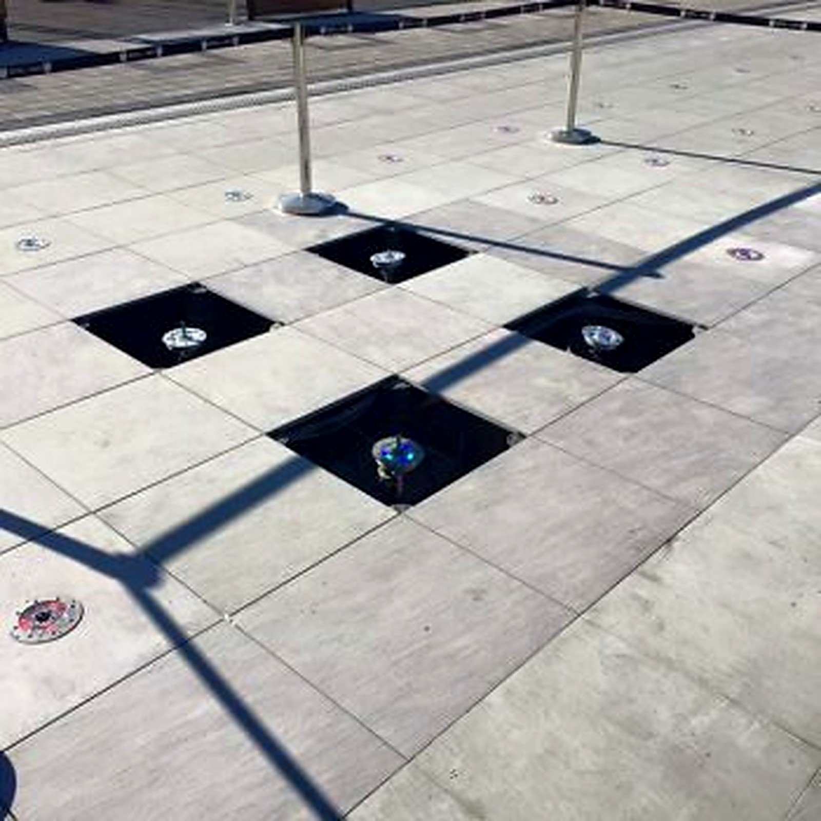 Rüya Park AVM — Tokoz pedestal installation